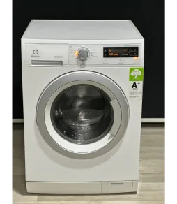 Electrolüx 8 Kg 1400 Devir Dijital Ekranlı Dokunmatik Çamaşır Makinesi